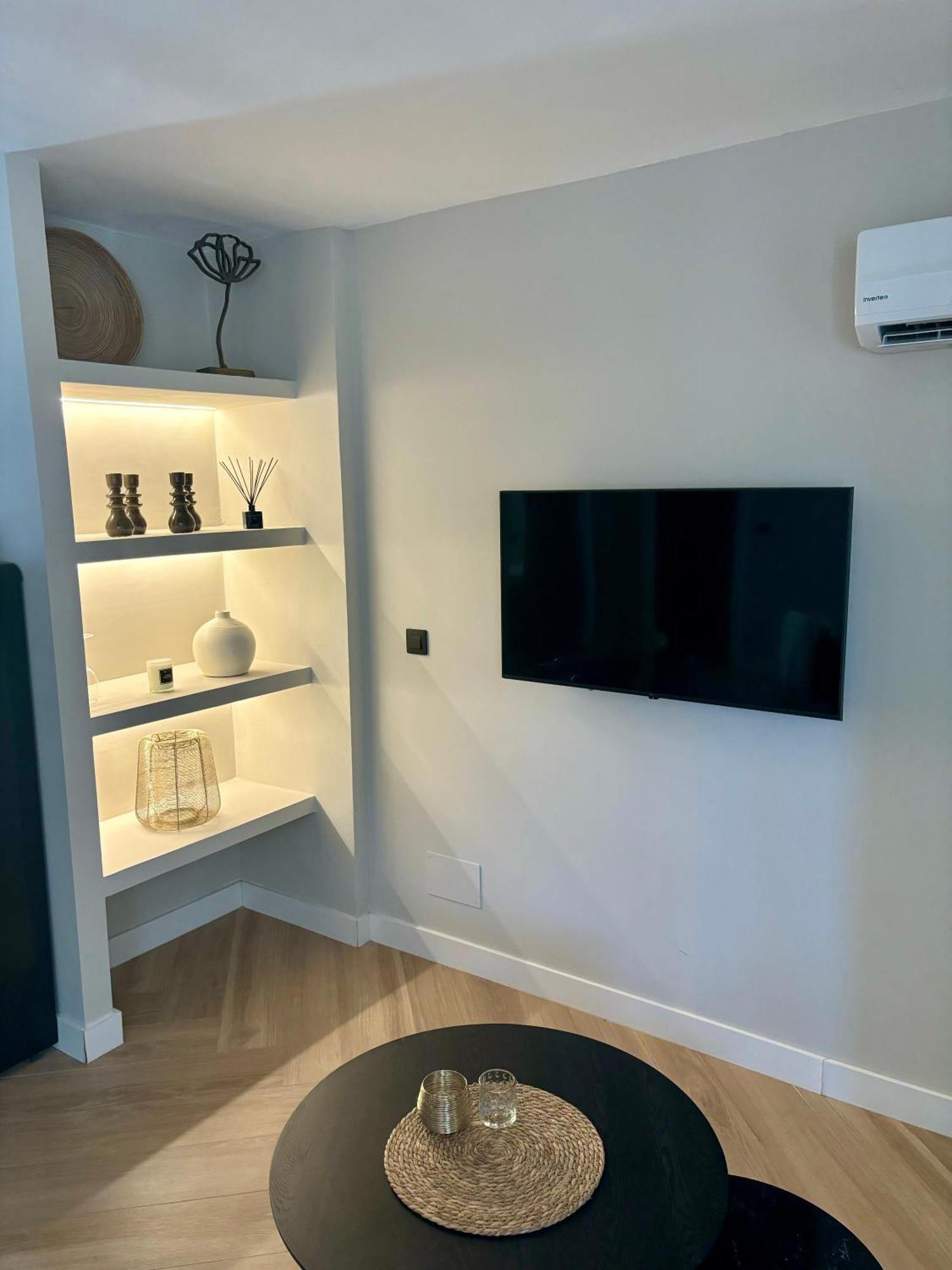 Apartamento Amar - 150M From The Arenal Beach - Private Parking - Completely Renovated 哈维亚 外观 照片